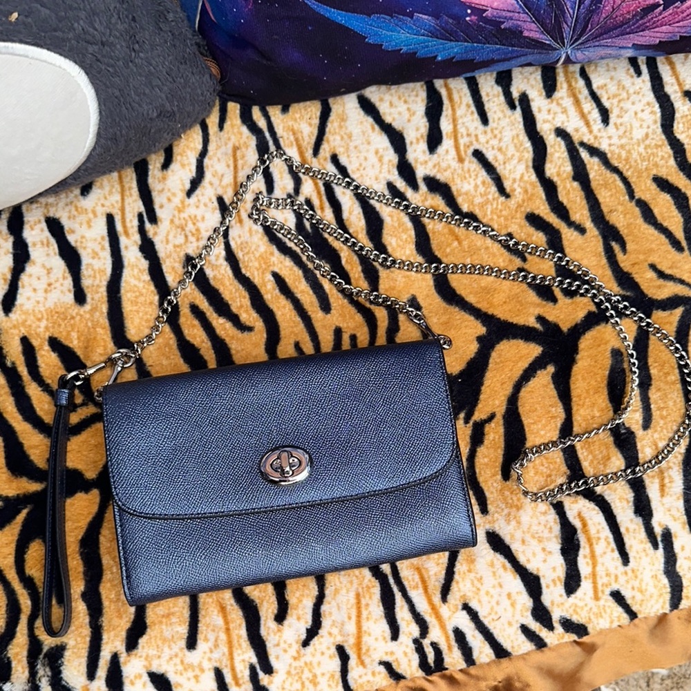 Coach blue metallic Chain Strap crossbody / clutch damaged